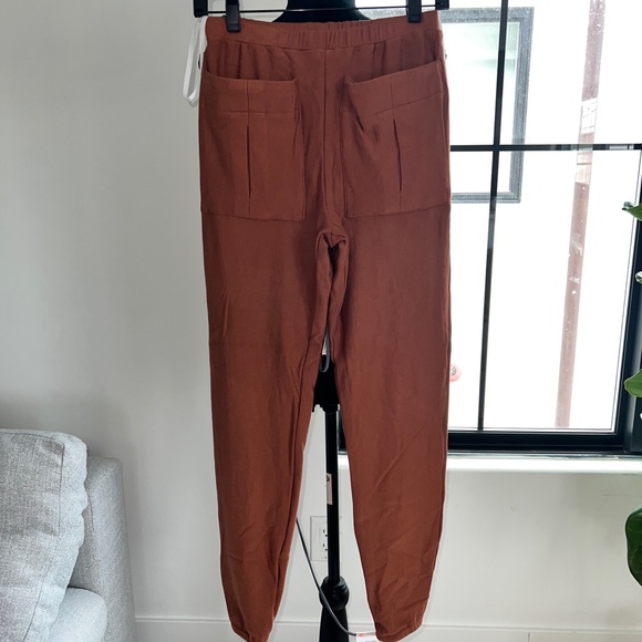 🆕 Katie May Turning it Up Pant Set - Picture 8 of 16